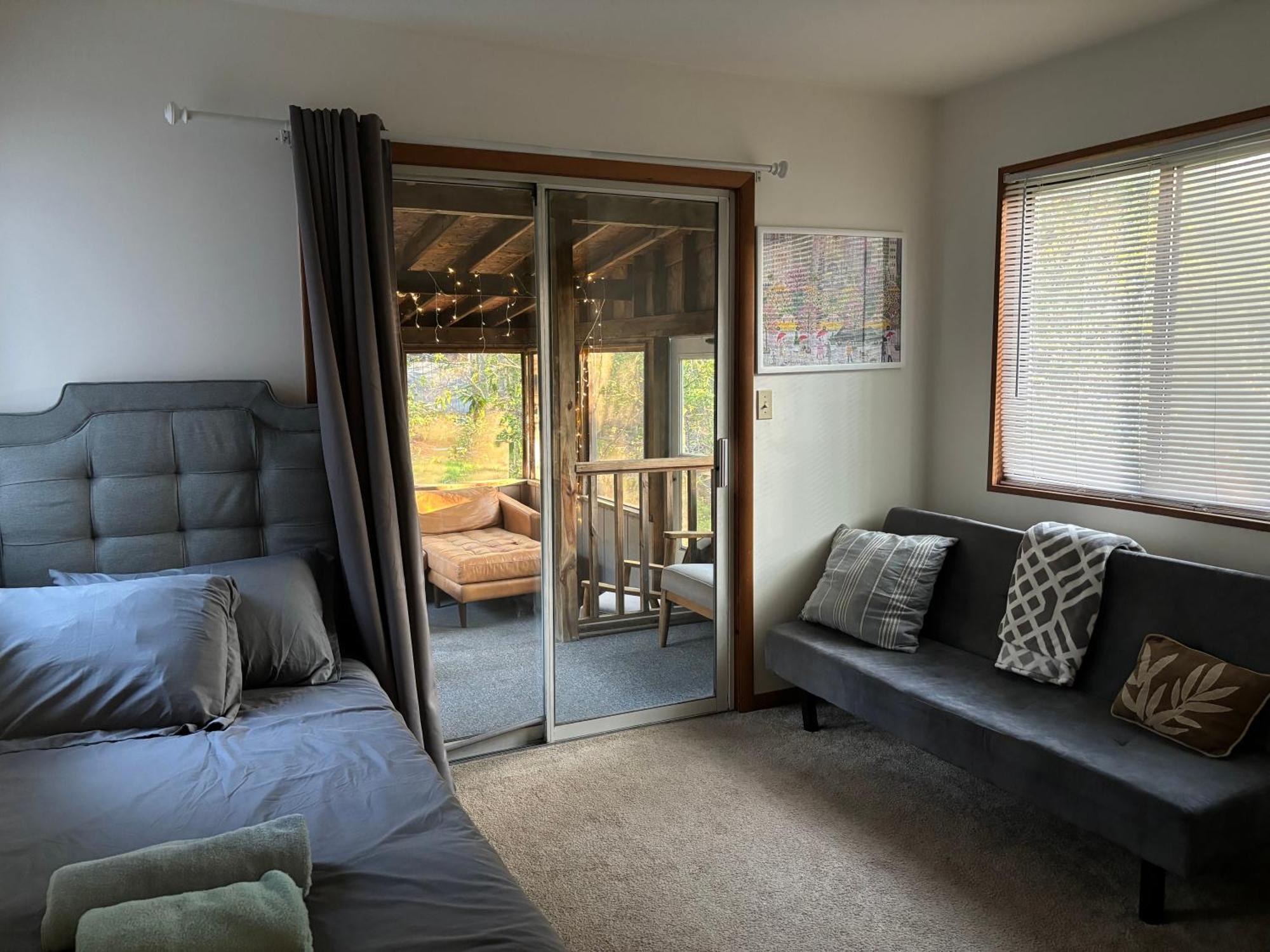 Ambiance - King Bed Cabin, Jetted-Tub & Fireplace Tobyhanna 外观 照片