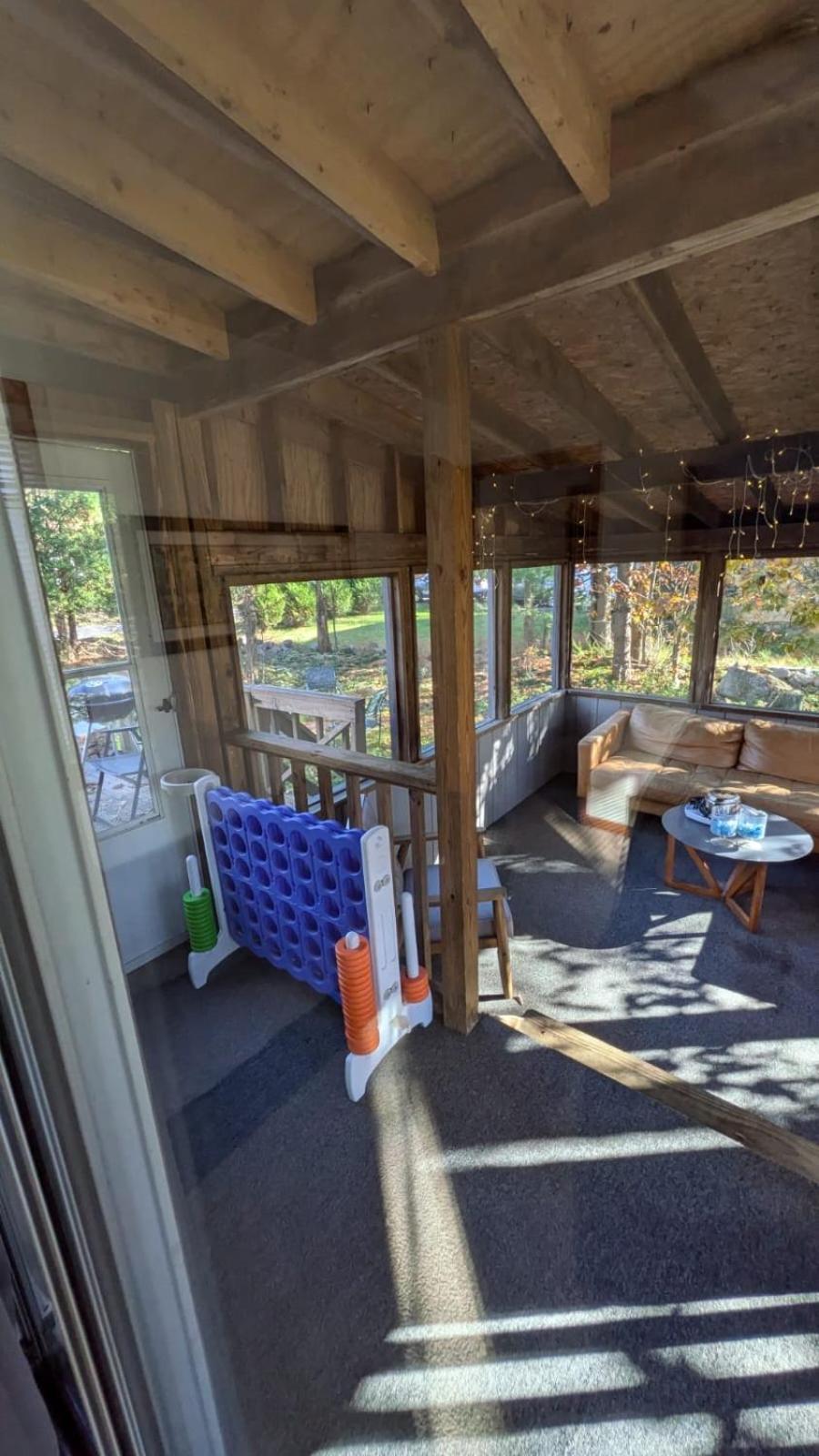 Ambiance - King Bed Cabin, Jetted-Tub & Fireplace Tobyhanna 外观 照片